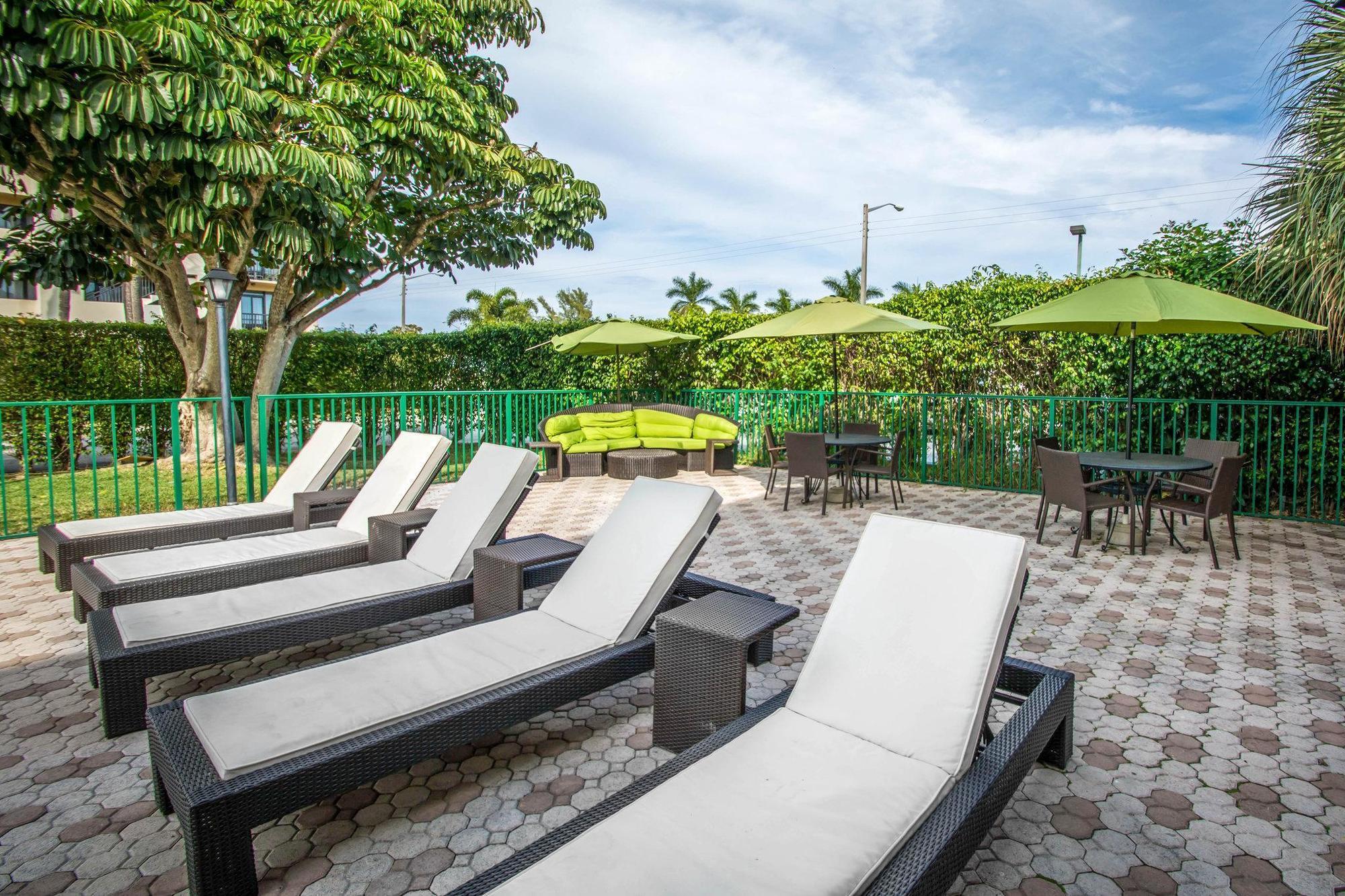 Quality Inn Boca Raton University Area Esterno foto
